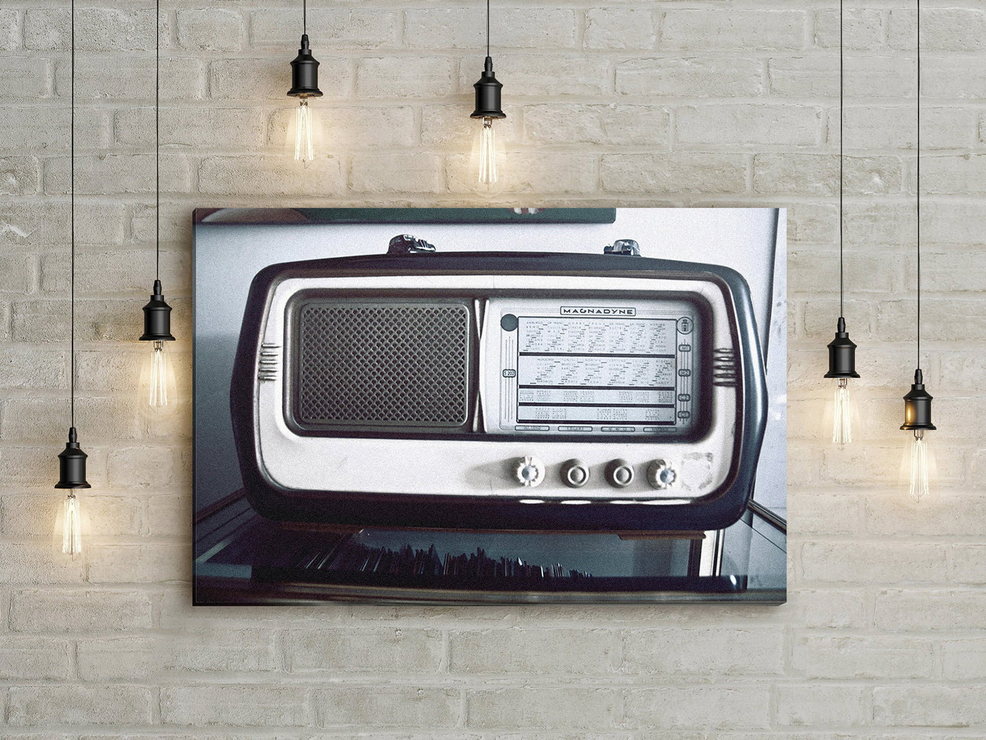 tablou canvas Old vintage radio RME 002 mockup 1 tablou canvas Old vintage radio RME 002 mockup 1