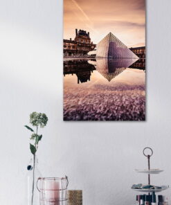 tablou canvas muzeul luvru UCC 008 mockup 2 1